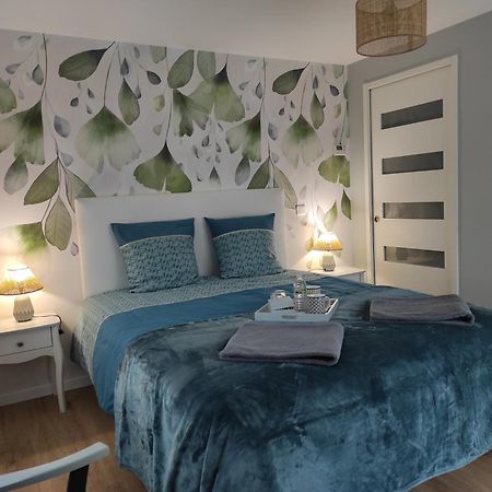 Aux Agapanthes Bed & Breakfast Pluherlin Bagian luar foto