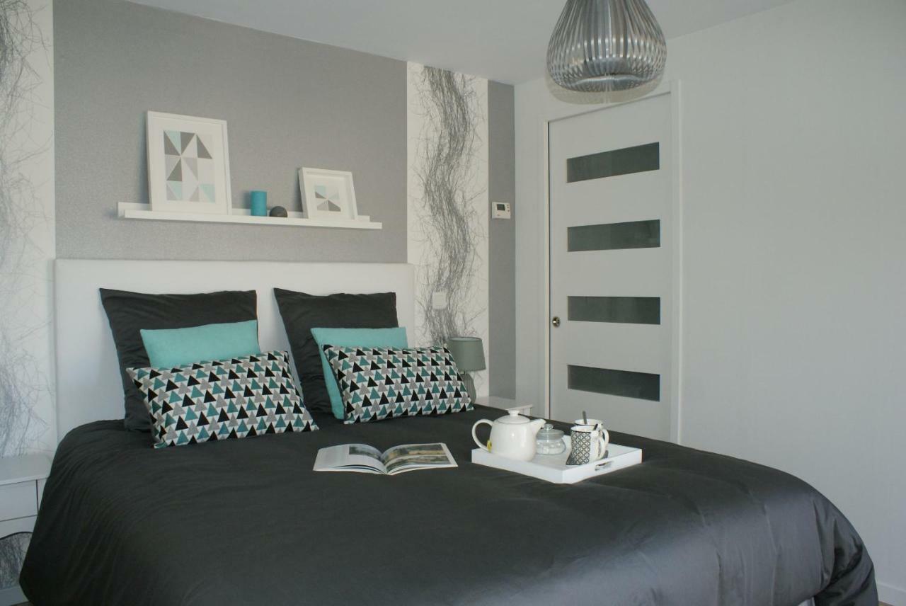 Aux Agapanthes Bed & Breakfast Pluherlin Bagian luar foto